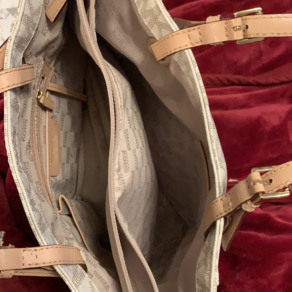 Classic Michael Kors Tote